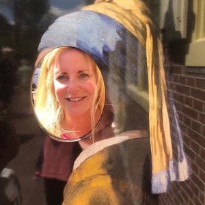 Meet your Posher, Sharon